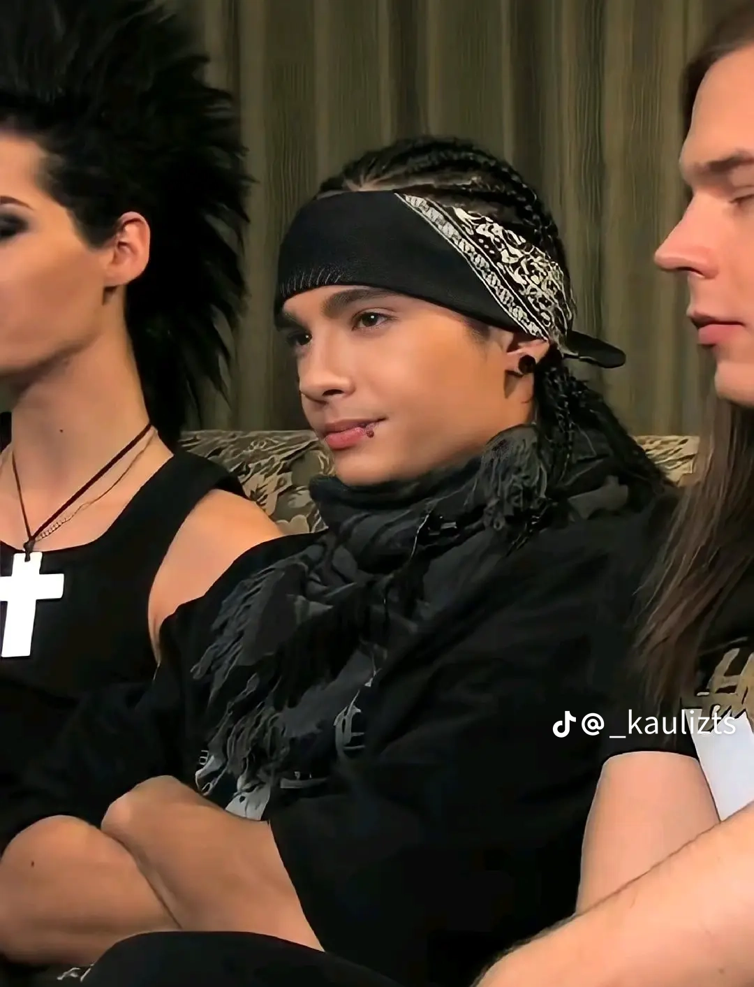 Tom Kaulitz -Talk with AI character